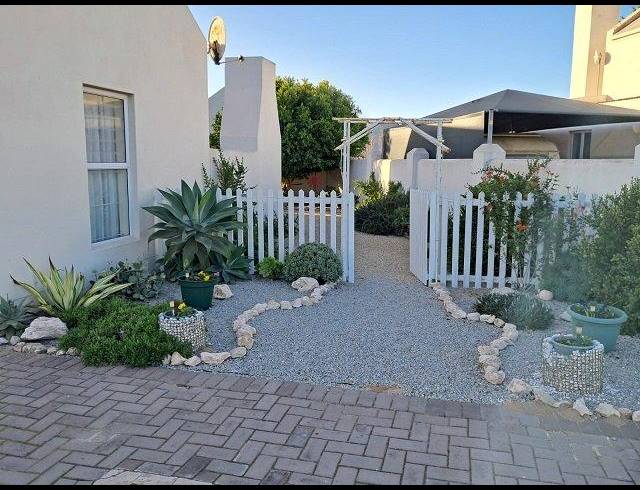 3 BEDROOM HOUSE FOR SALE IN LAGUNA SANDS